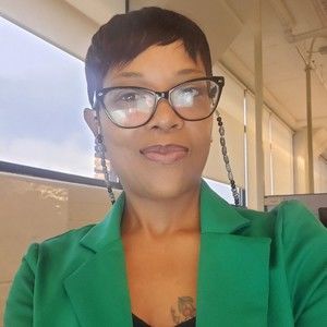 Meet your Posher, Carisa